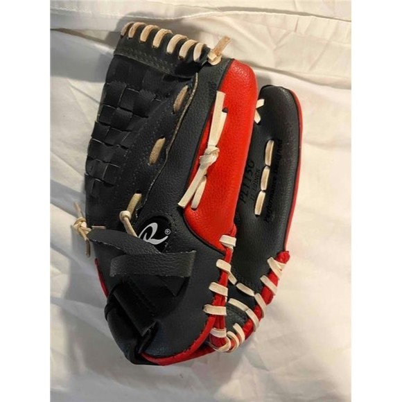 Rawlings Youth Red and Black Right Hand Baseball Glove  Players Series - Picture 1 of 4